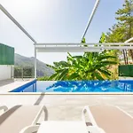Infinity Sky Вилла